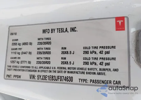 2018 Tesla Model 3 Long Range/Performance z USA, uszkodzony, nr VIN 5YJ3E1EB3JF074630